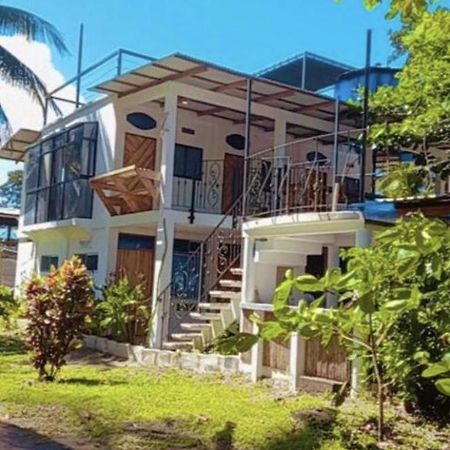 Hotel Pura Natura Beachfront ตอร์ตูเกโร ภายนอก รูปภาพ
